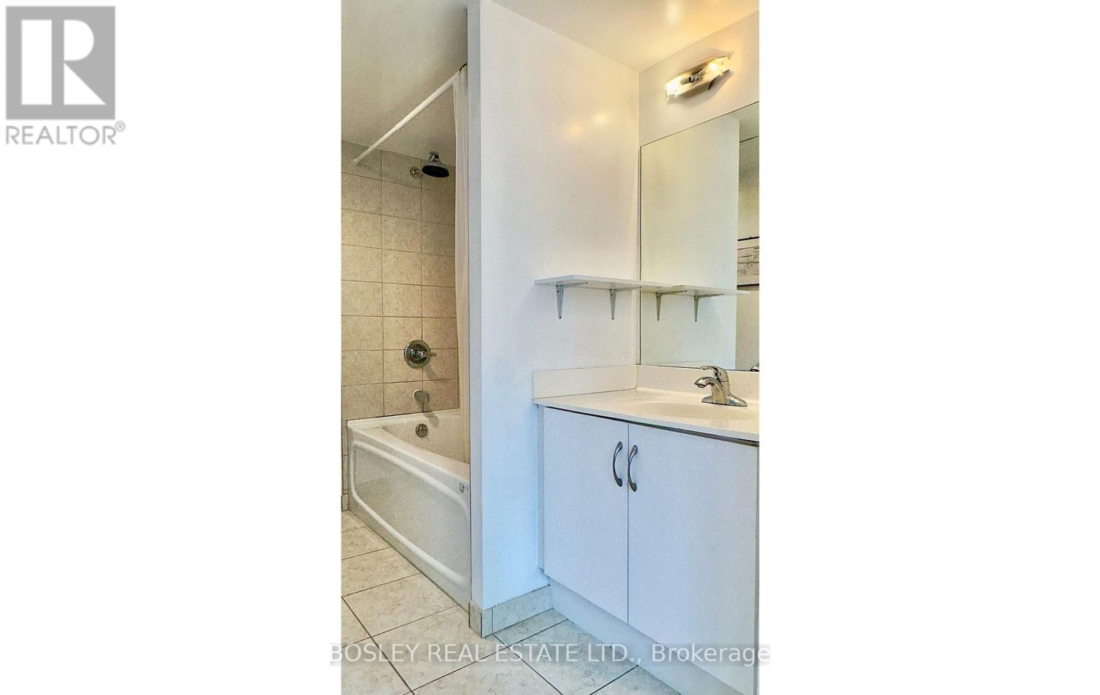 1401 - 200 Victoria Street, Toronto, Ontario  M5B 1V8 - Photo 11 - C12151672