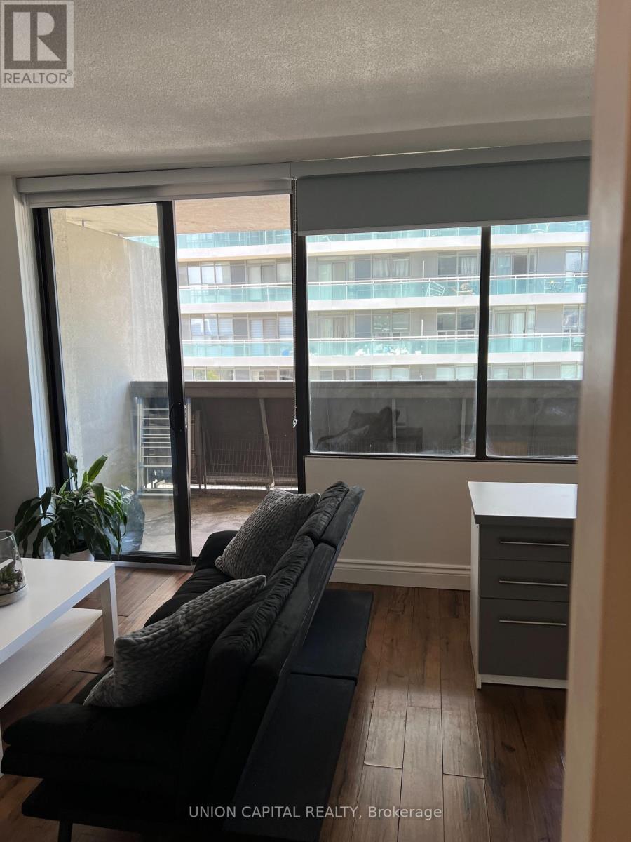 1011 - 720 Spadina Avenue, Toronto (University), Ontario  M5S 2T9 - Photo 11 - C12151685