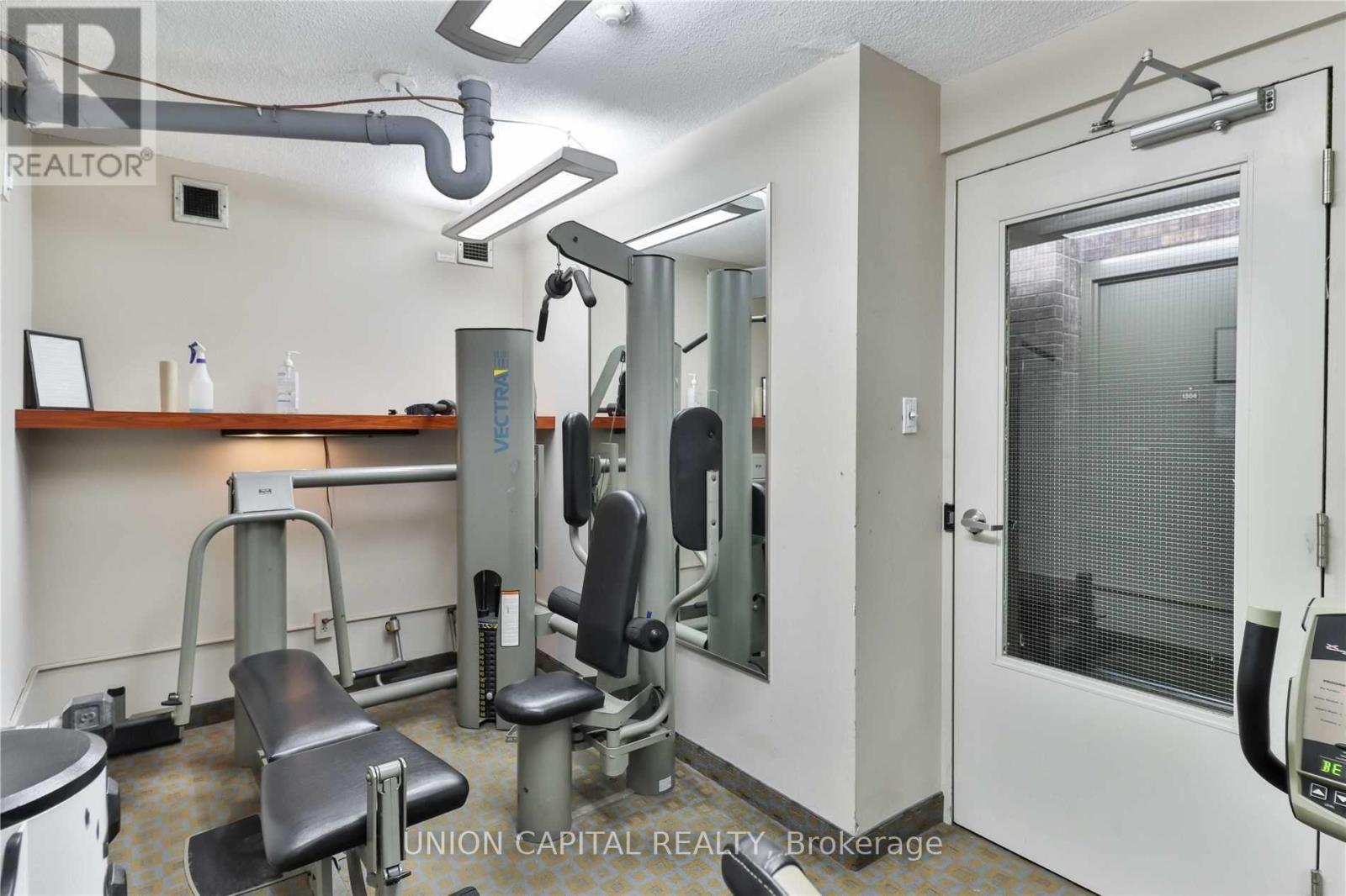 Property at 1011 - 720 SPADINA AVENUE image 3