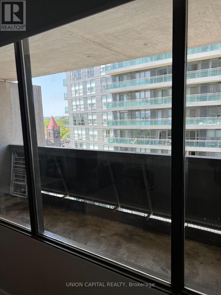 1011 - 720 Spadina Avenue, Toronto (University), Ontario  M5S 2T9 - Photo 6 - C12151685