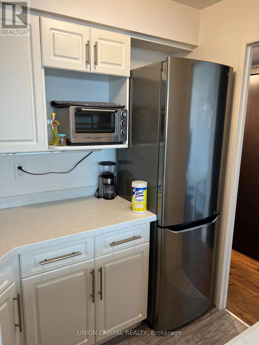 1011 - 720 Spadina Avenue, Toronto (University), Ontario  M5S 2T9 - Photo 8 - C12151685