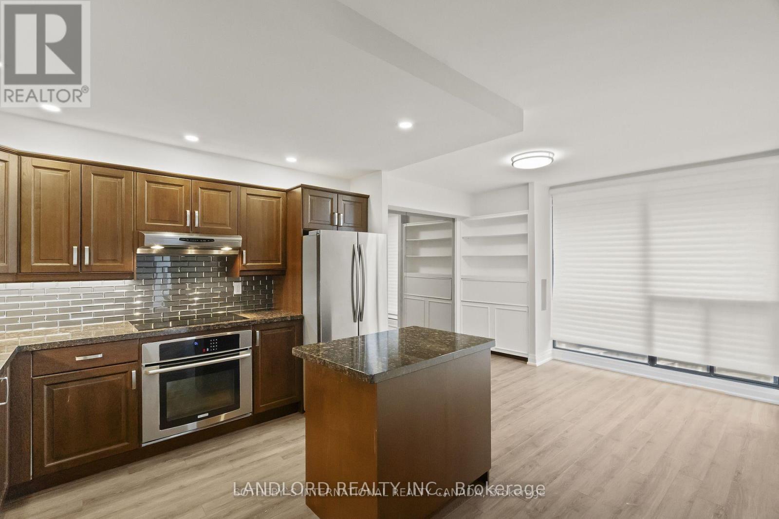 2208 - 33 Harbour Square, Toronto, Ontario  M5J 2G2 - Photo 1 - C12151690
