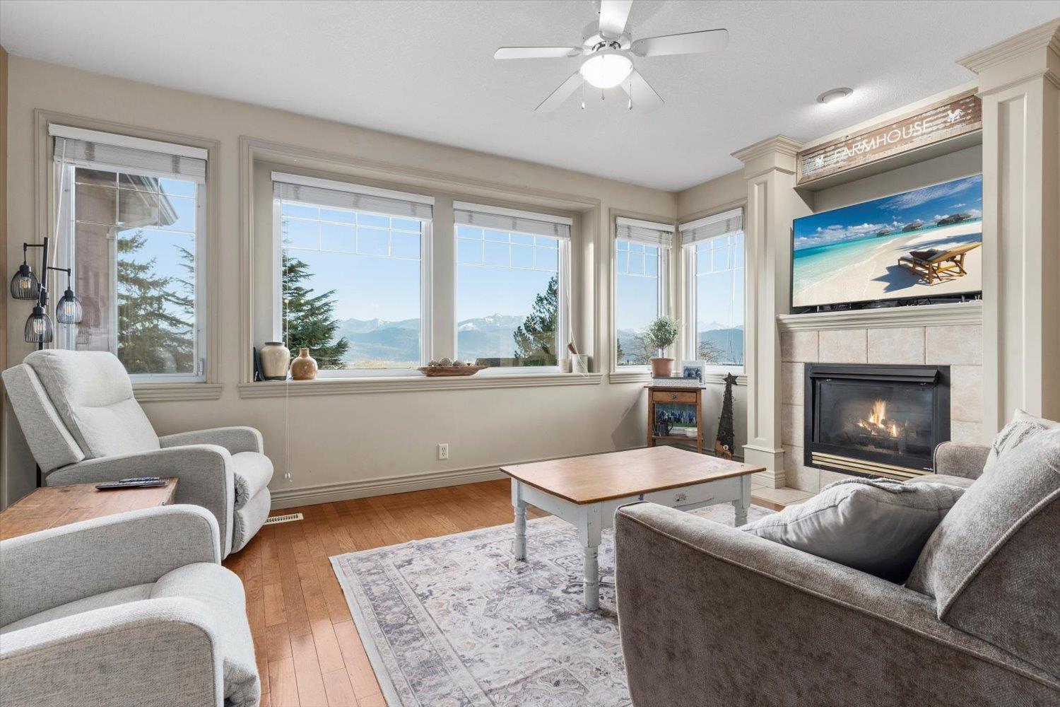 Property at 2637 STONECROFT DRIVE image 3