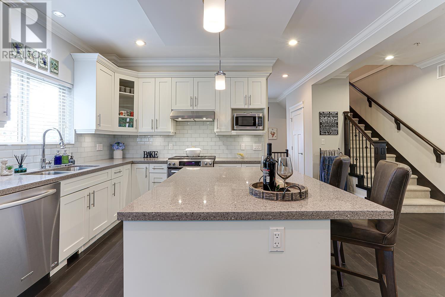 3968 Robin Place, Port Coquitlam, British Columbia  V3B 6R7 - Photo 11 - R3000915