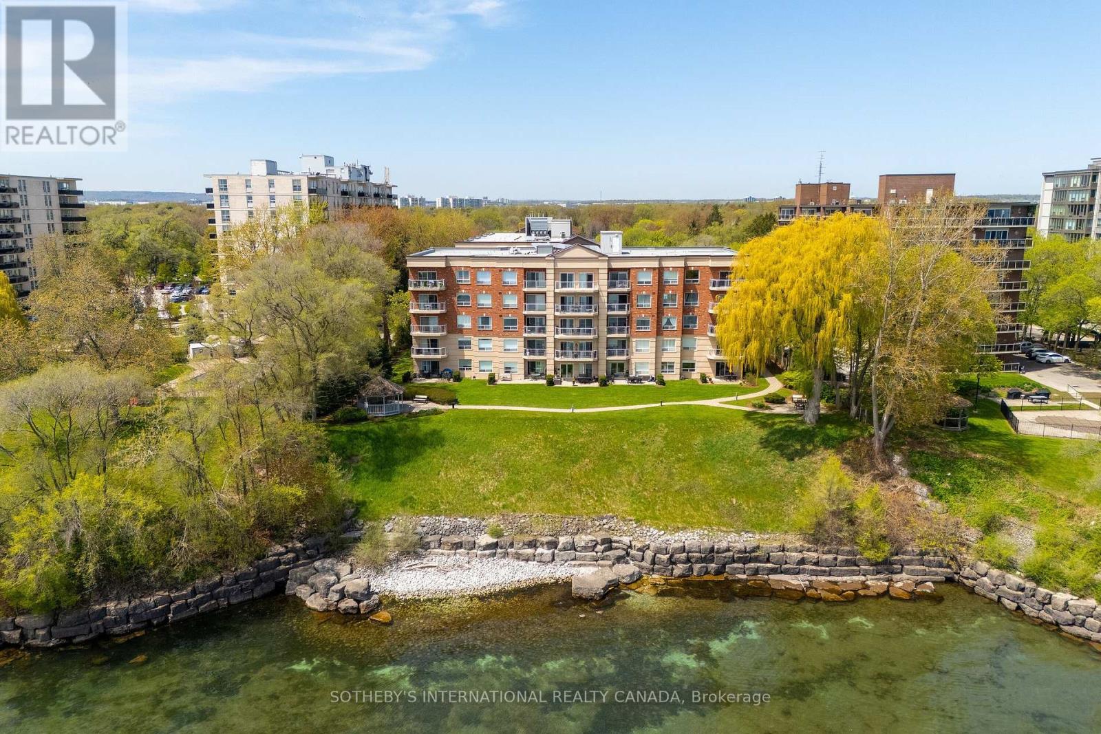 102 - 5194 Lakeshore Road, Burlington, Ontario  L7L 6P5 - Photo 1 - W12149675