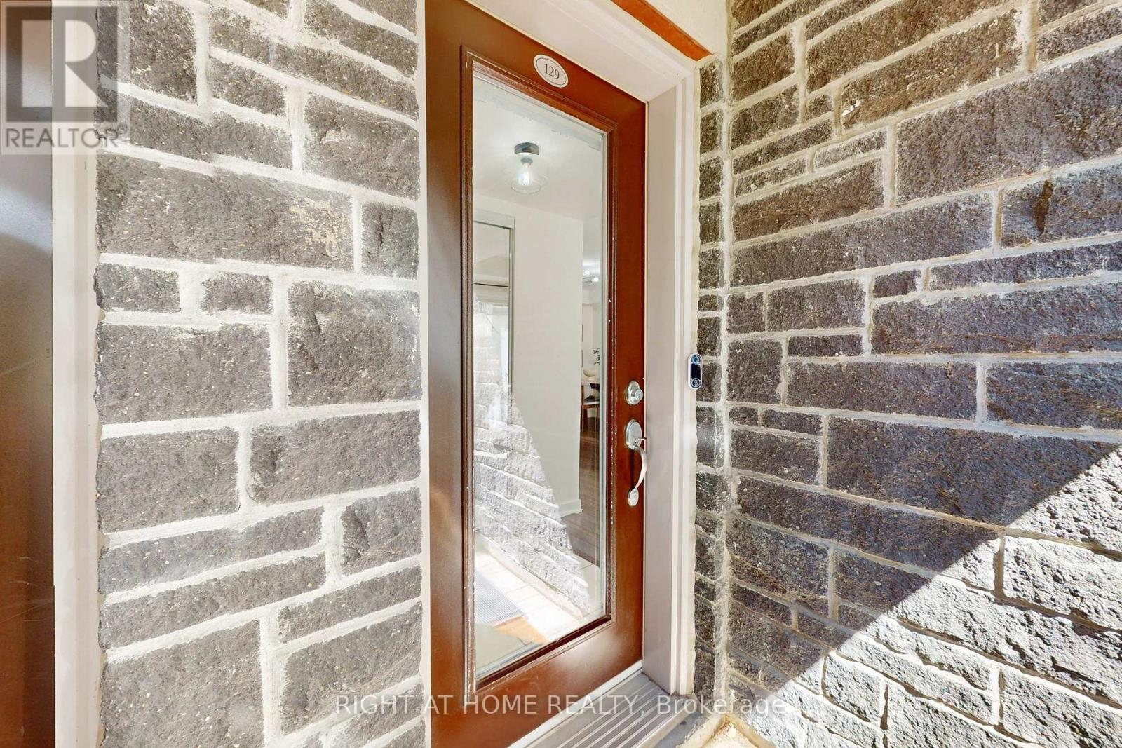 Property at 129 - 2 DUNSHEATH WAY image 3