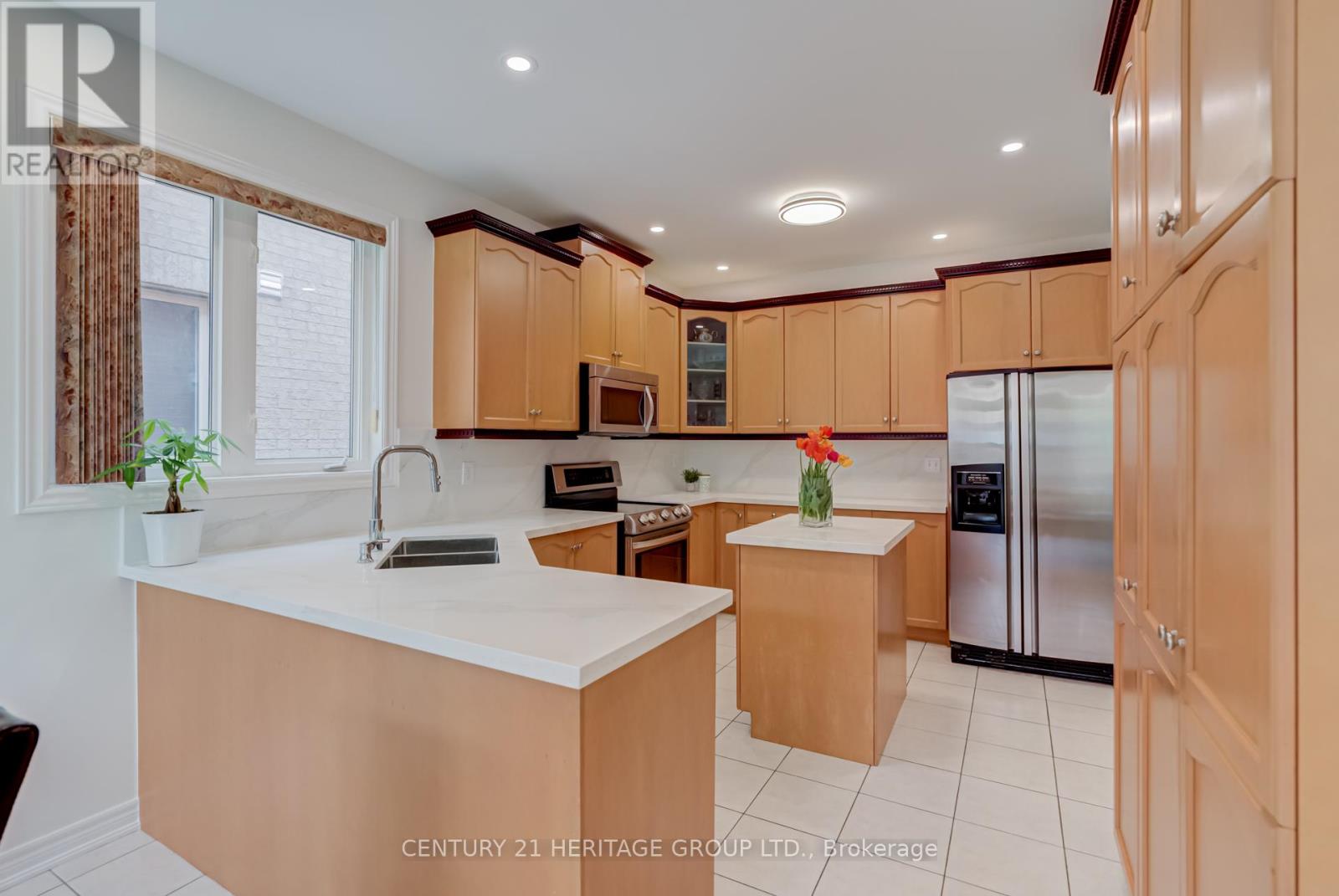 10 Grand Oak Drive, Richmond Hill, Ontario  L4E 4E8 - Photo 13 - N12151692