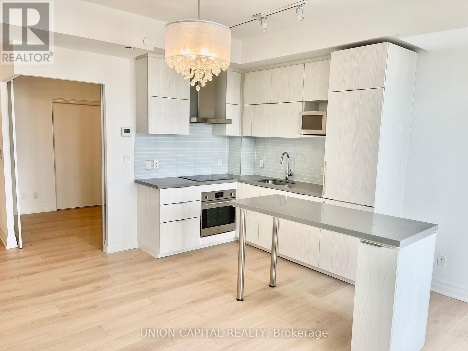 1004 - 10 Rouge Valley Drive W, Markham, Ontario  L6G 0G9 - Photo 4 - N12151732