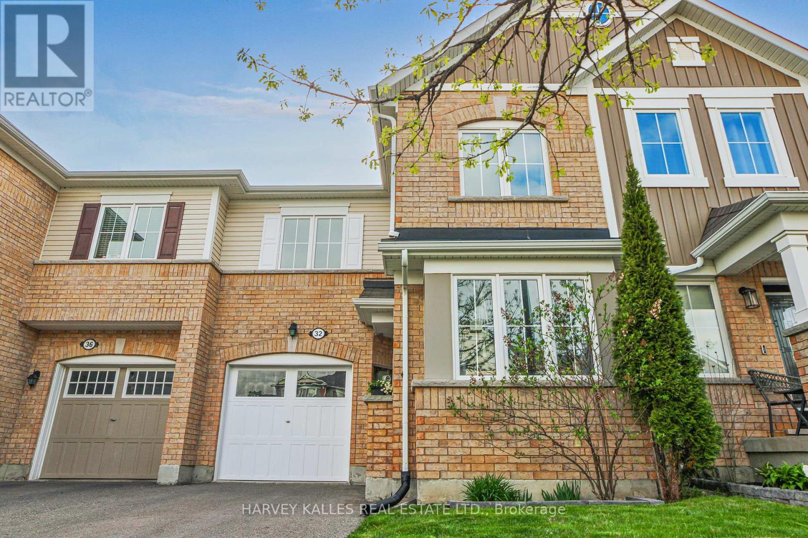 Property at 32 HUTT CRESCENT image 1