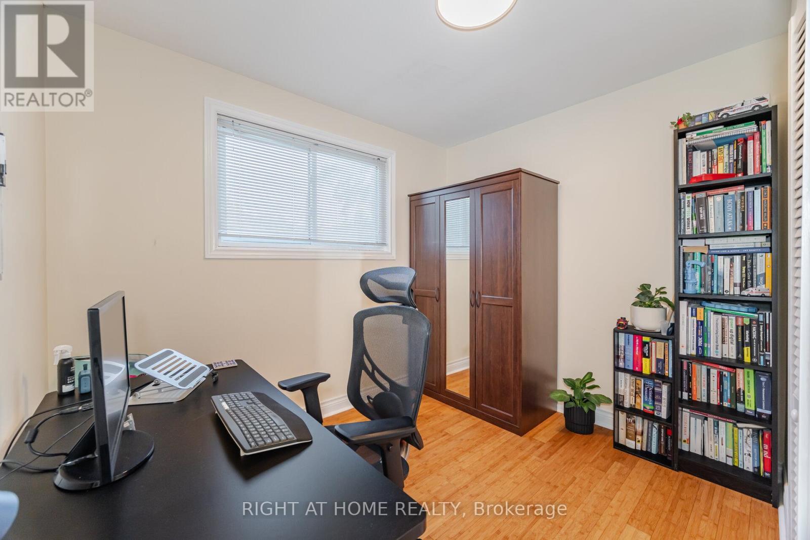374 Browndale Crescent, Richmond Hill, Ontario  L4C 3J4 - Photo 17 - N12151748