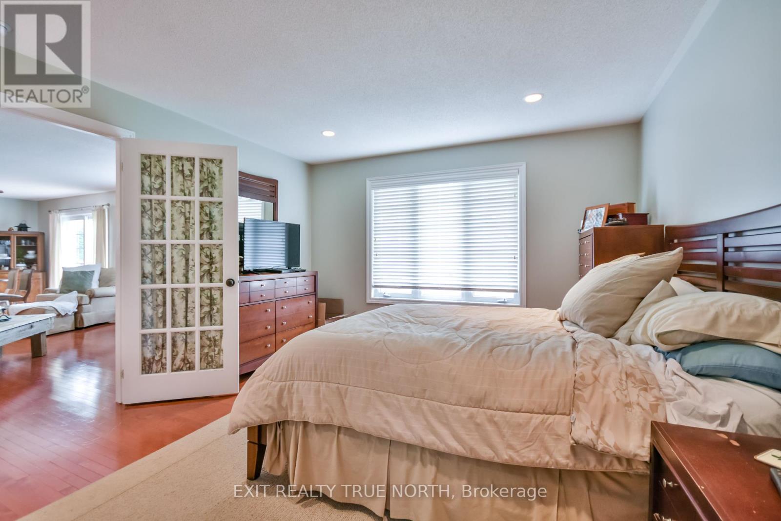 44 Graham Street, Springwater, Ontario  L0L 1P0 - Photo 16 - S12151617
