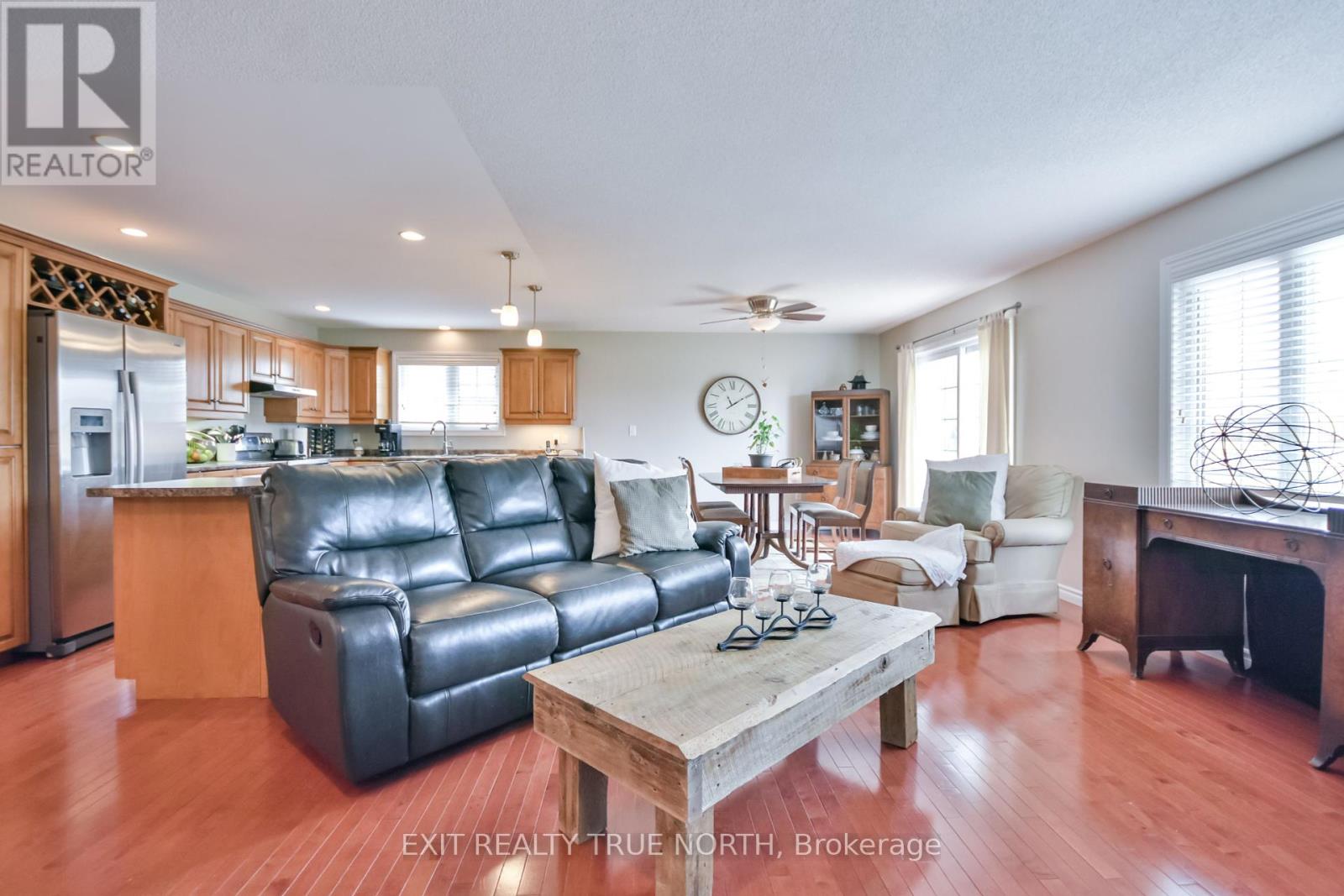 44 Graham Street, Springwater, Ontario  L0L 1P0 - Photo 3 - S12151617