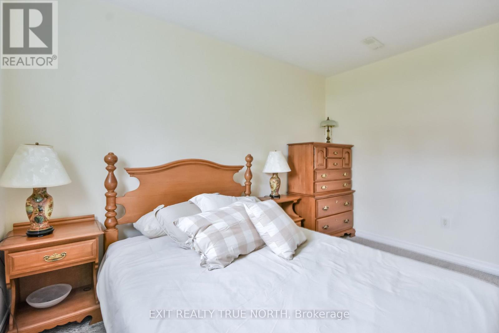 44 Graham Street, Springwater, Ontario  L0L 1P0 - Photo 35 - S12151617
