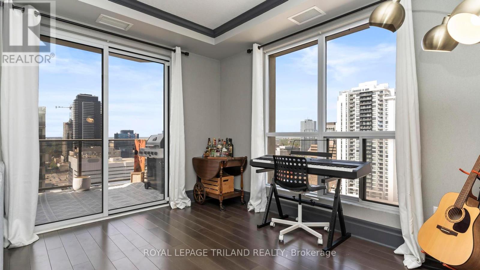 Photo 22 of 44 for 2303 - 330 Ridout Street N