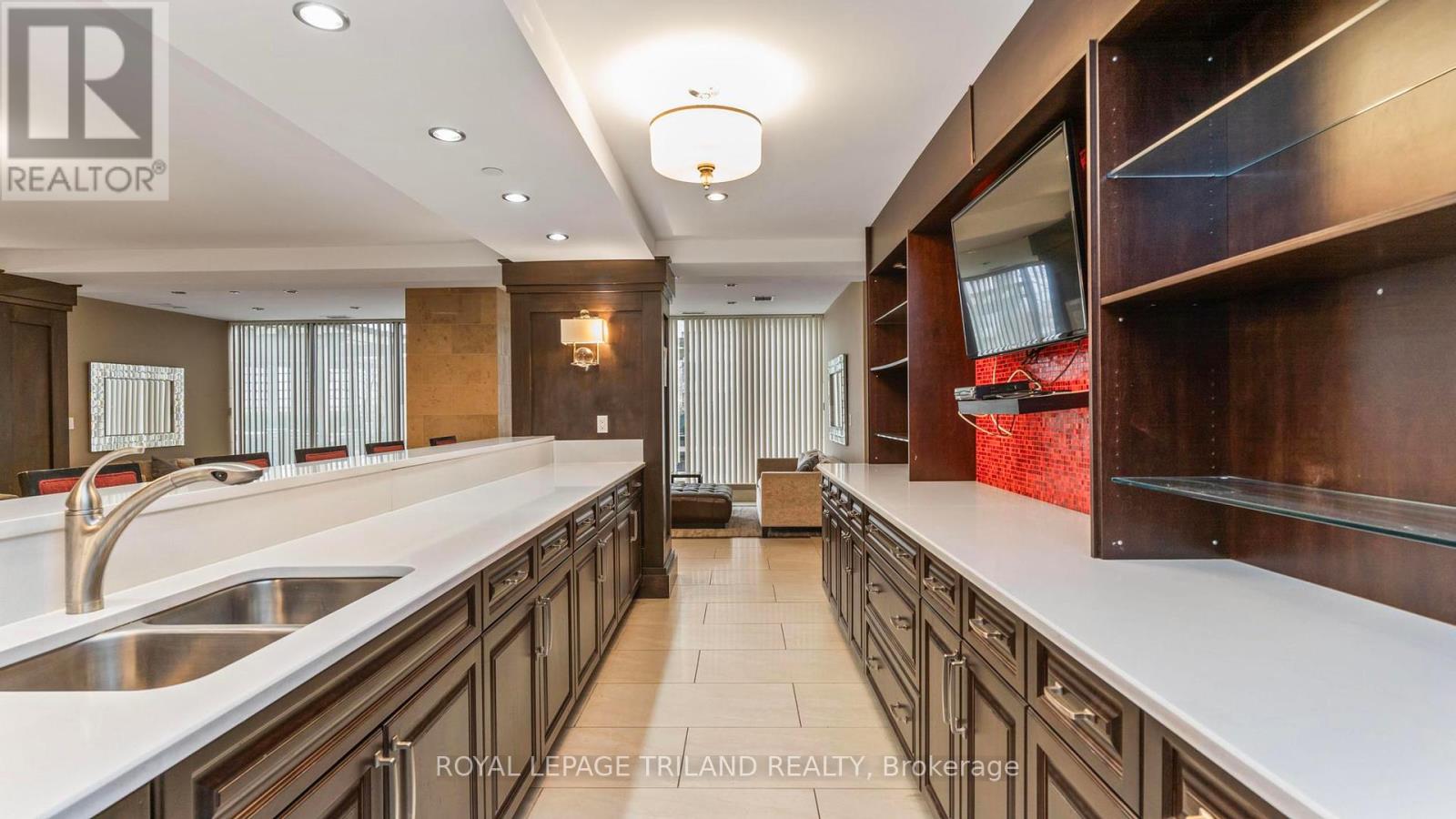 Photo 37 of 44 for 2303 - 330 Ridout Street N