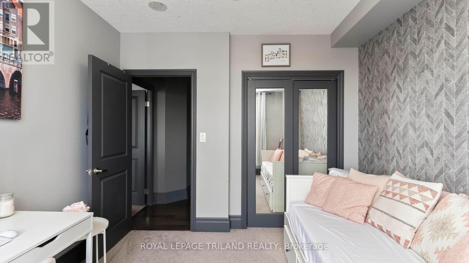 Photo 42 of 44 for 2303 - 330 Ridout Street N