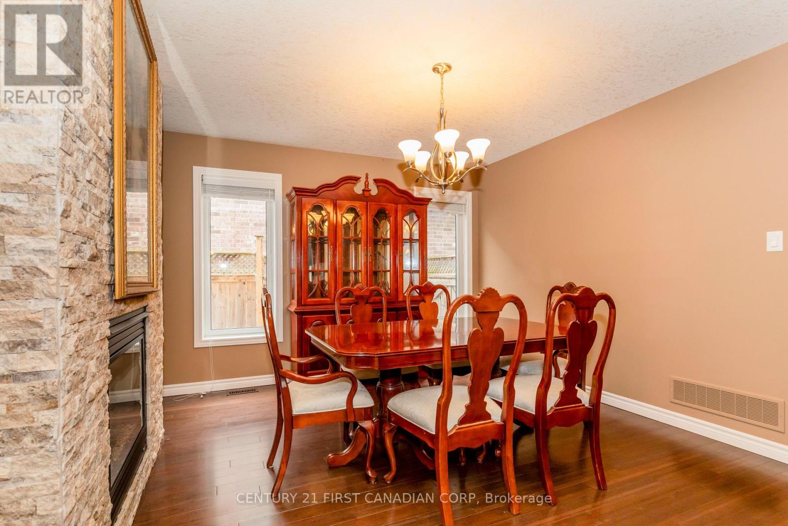 3337 Paulpeel Avenue, London South, Ontario  N6L 0A4 - Photo 9 - X12151822