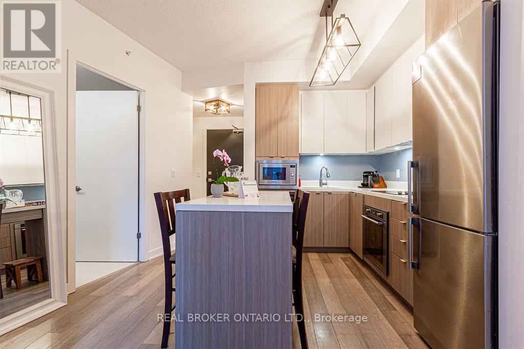 A307 - 5230 Dundas Street, Burlington, Ontario  L7L 0J5 - Photo 2 - W12151634
