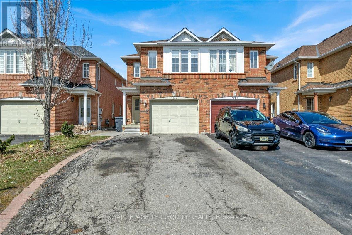 Property at 1009 WINDBROOK GROVE image 1
