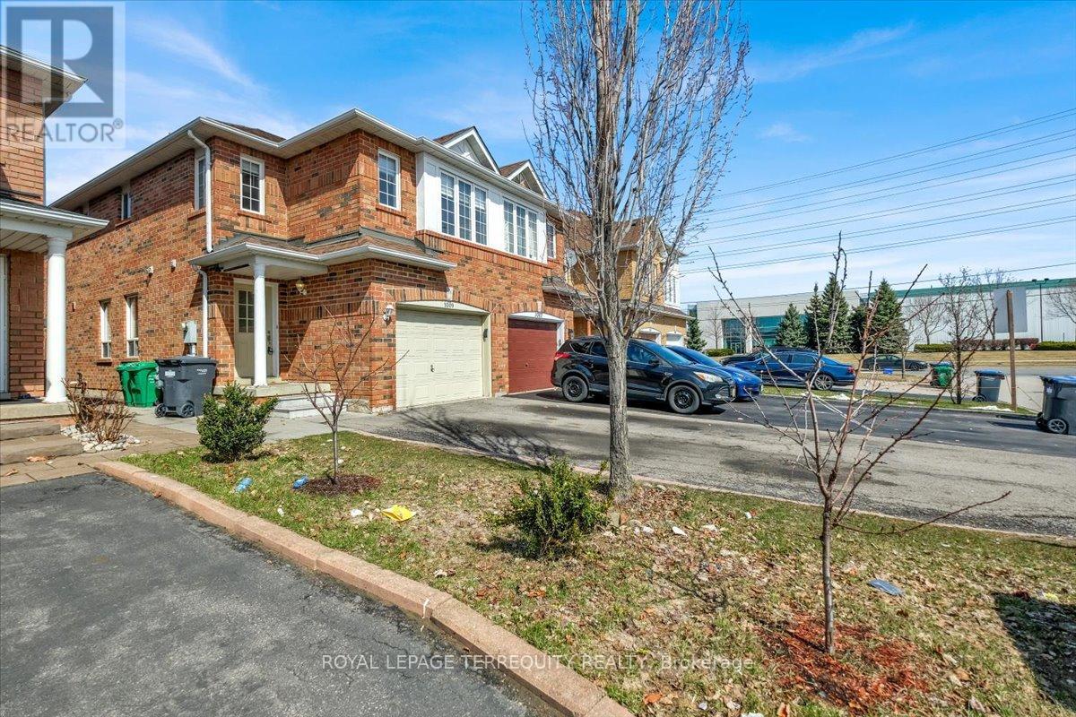 Property at 1009 WINDBROOK GROVE image 2