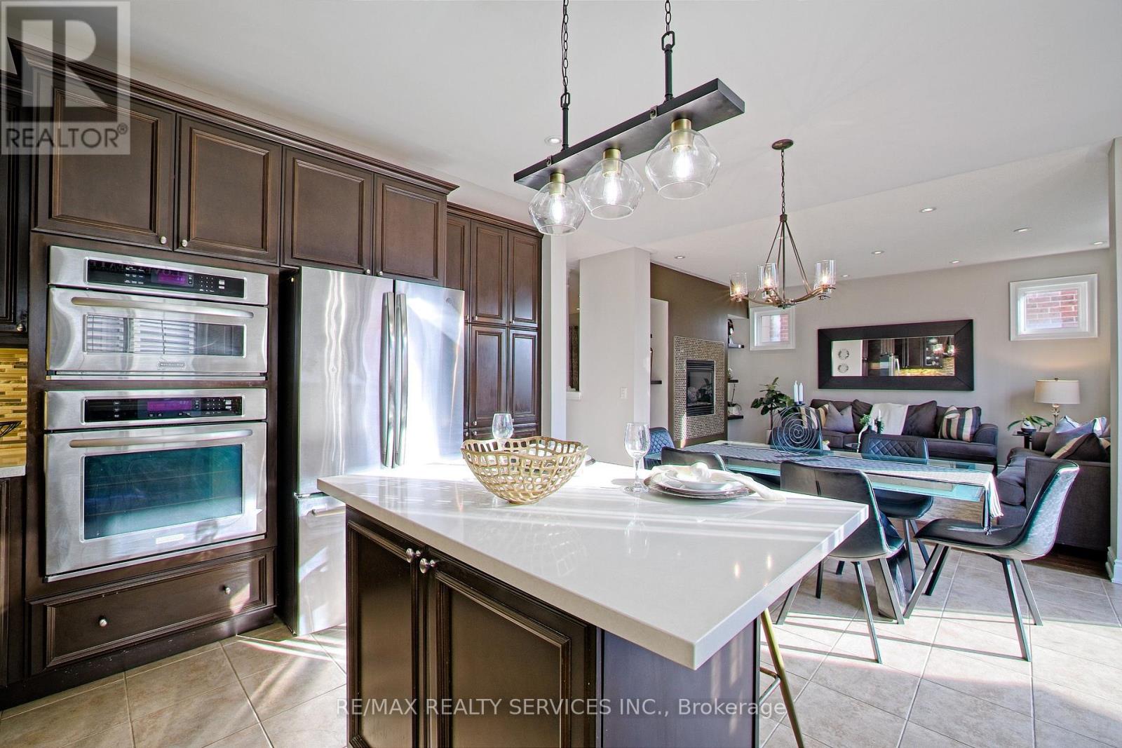 93 Bear Run Road, Brampton, Ontario  L6X 2Z9 - Photo 15 - W12151648