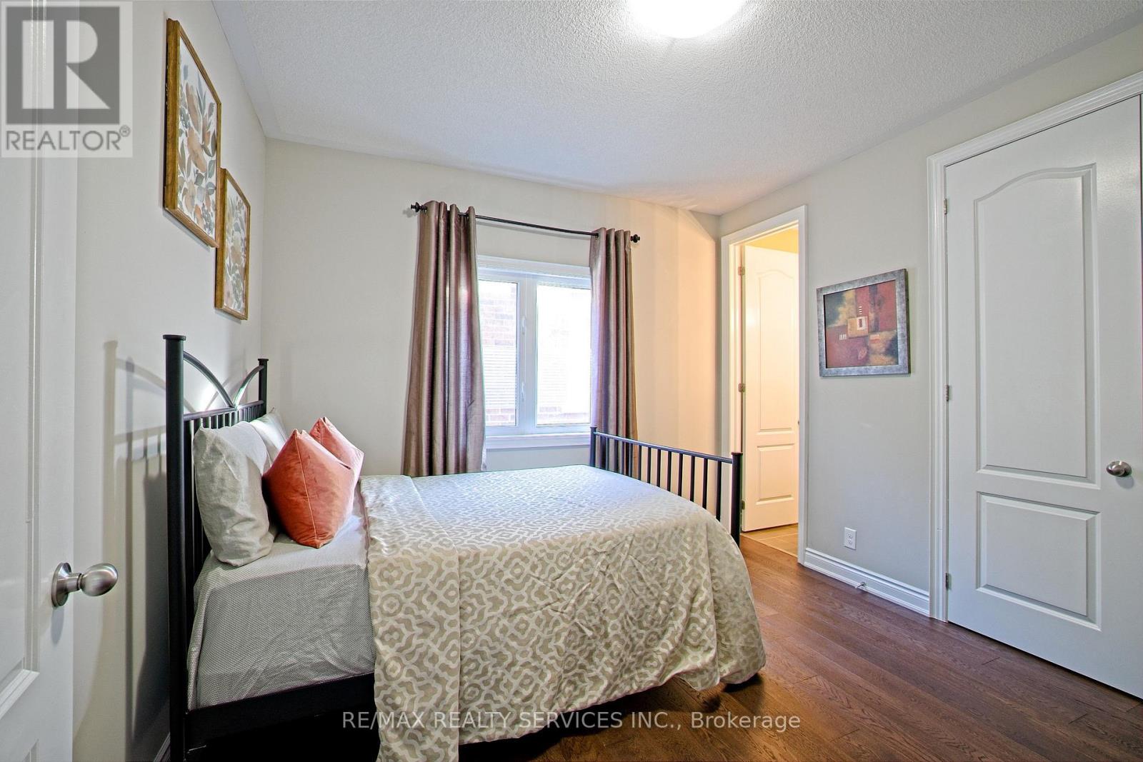 93 Bear Run Road, Brampton, Ontario  L6X 2Z9 - Photo 18 - W12151648