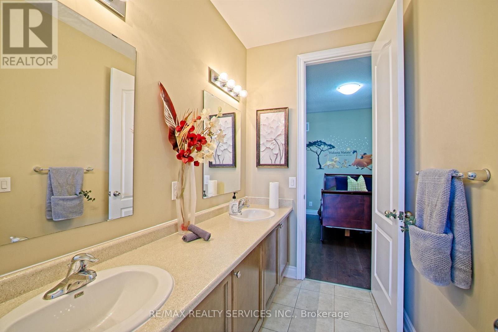93 Bear Run Road, Brampton, Ontario  L6X 2Z9 - Photo 23 - W12151648