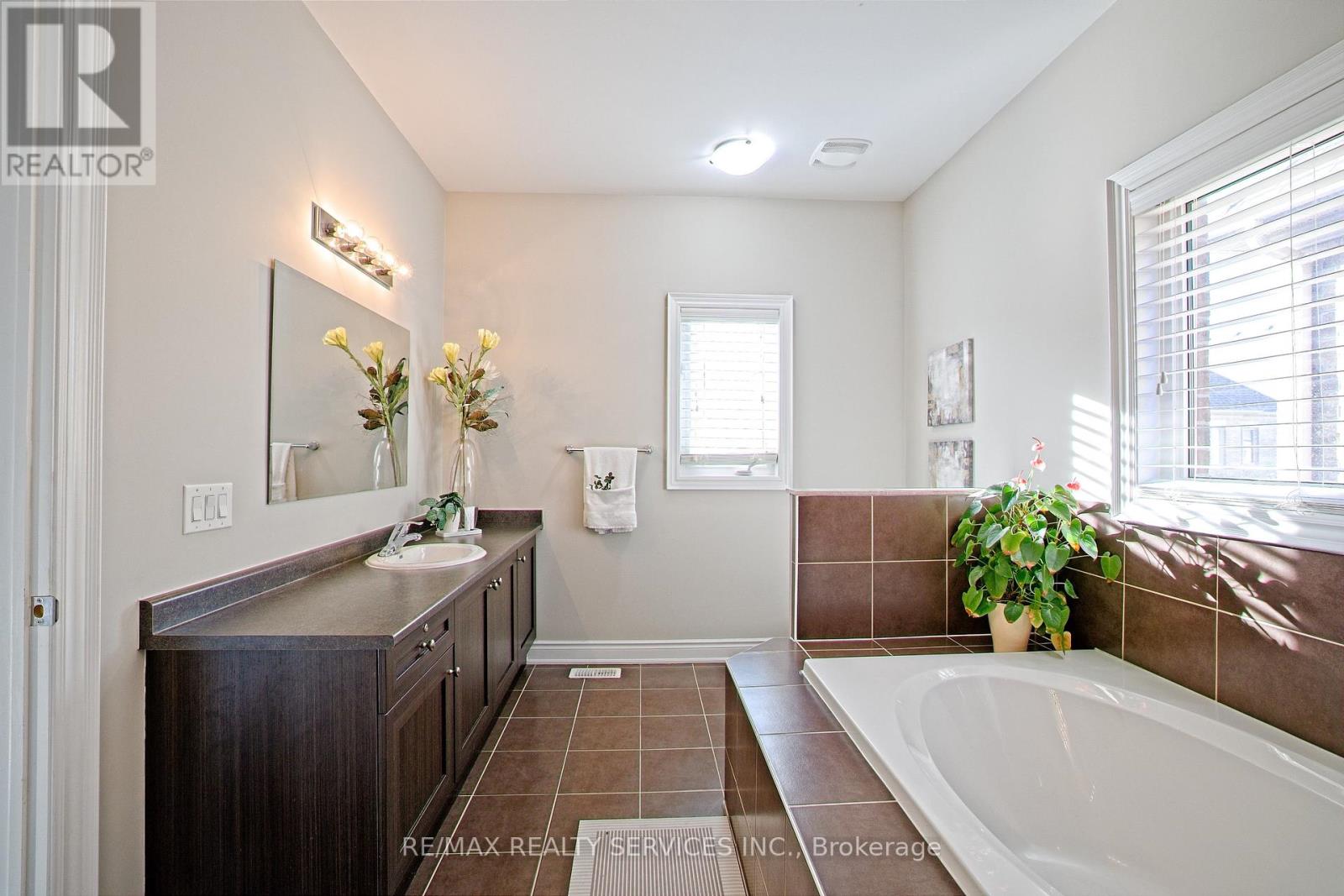 93 Bear Run Road, Brampton, Ontario  L6X 2Z9 - Photo 29 - W12151648
