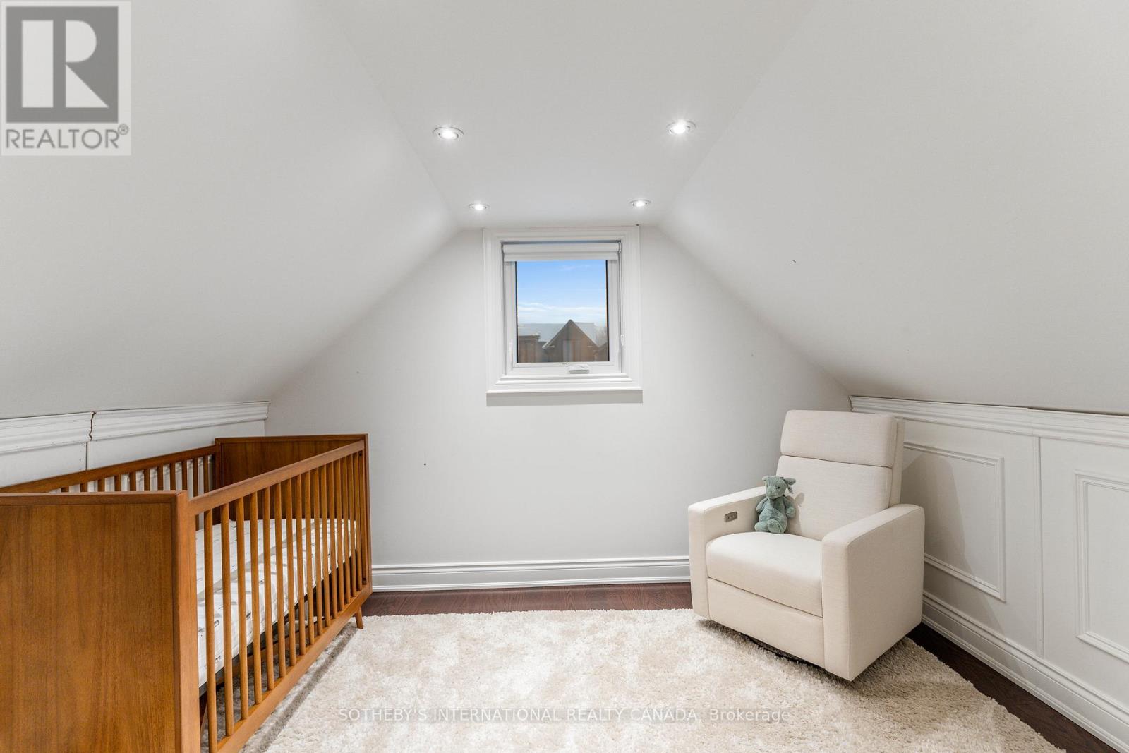 38 Guthrie Avenue, Toronto, Ontario  M8Y 3L1 - Photo 16 - W12151668