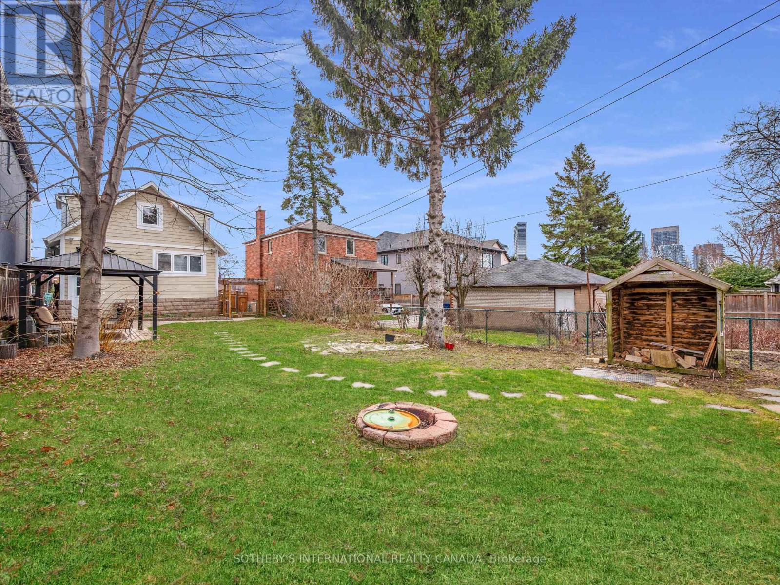 38 Guthrie Avenue, Toronto, Ontario  M8Y 3L1 - Photo 26 - W12151668