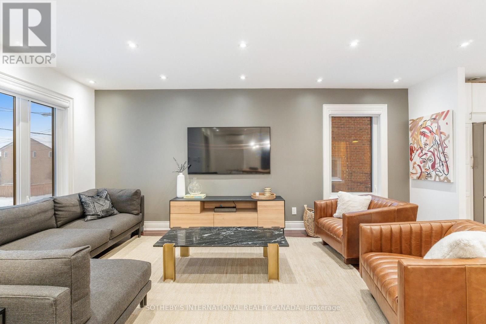 38 Guthrie Avenue, Toronto, Ontario  M8Y 3L1 - Photo 5 - W12151668