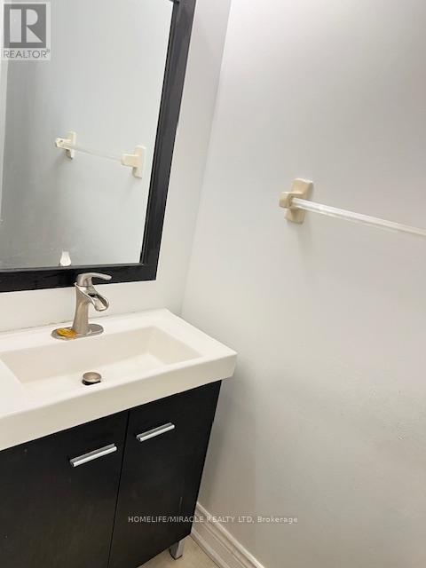 112 - 5230 Glen Erin Drive, Mississauga, Ontario  L5M 5Z7 - Photo 4 - W12151772