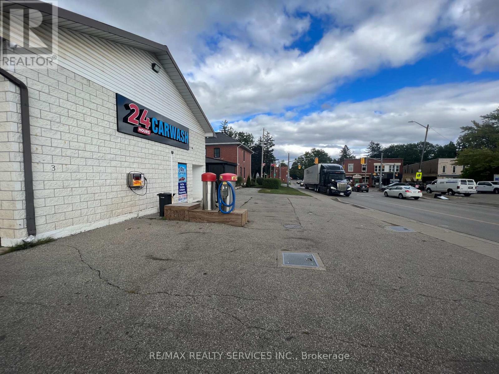 3 Beverly Street W, Brant, Ontario  N0E 1N0 - Photo 1 - X12151619