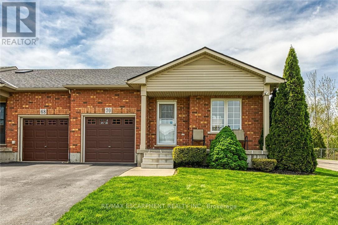 70 Garden Avenue, Brantford, Ontario  N3S 0A1 - Photo 1 - X12151662
