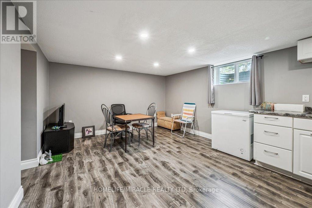 570 Victoria Street S, Kitchener, Ontario  N2M 3B1 - Photo 28 - X12151758