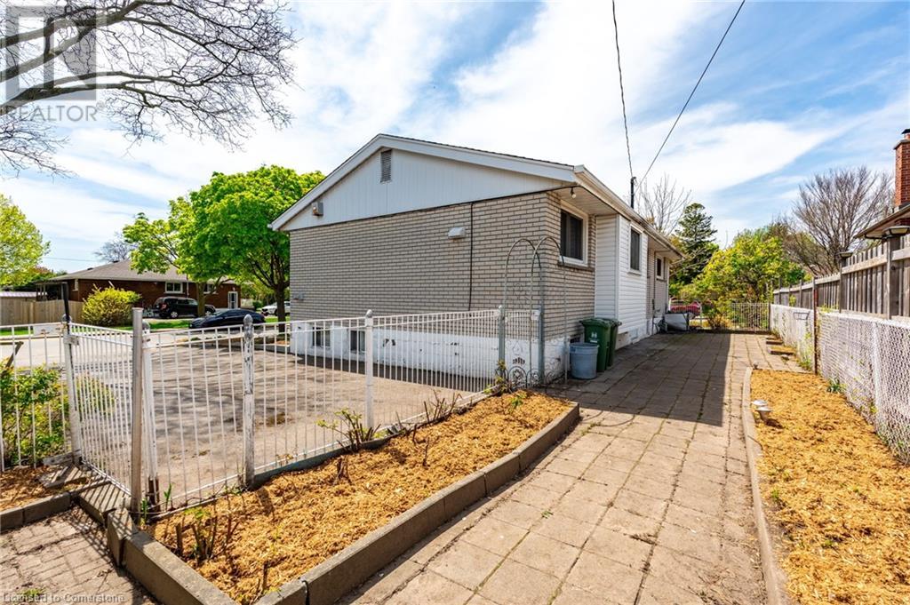 3 Tanager Avenue, Hamilton, Ontario  L9A 2M2 - Photo 31 - 40729322
