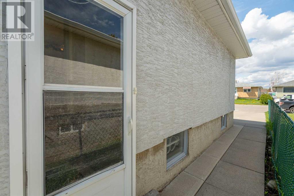 2228 41 Street Se, Calgary, Alberta  T2B 1C7 - Photo 39 - A2220611