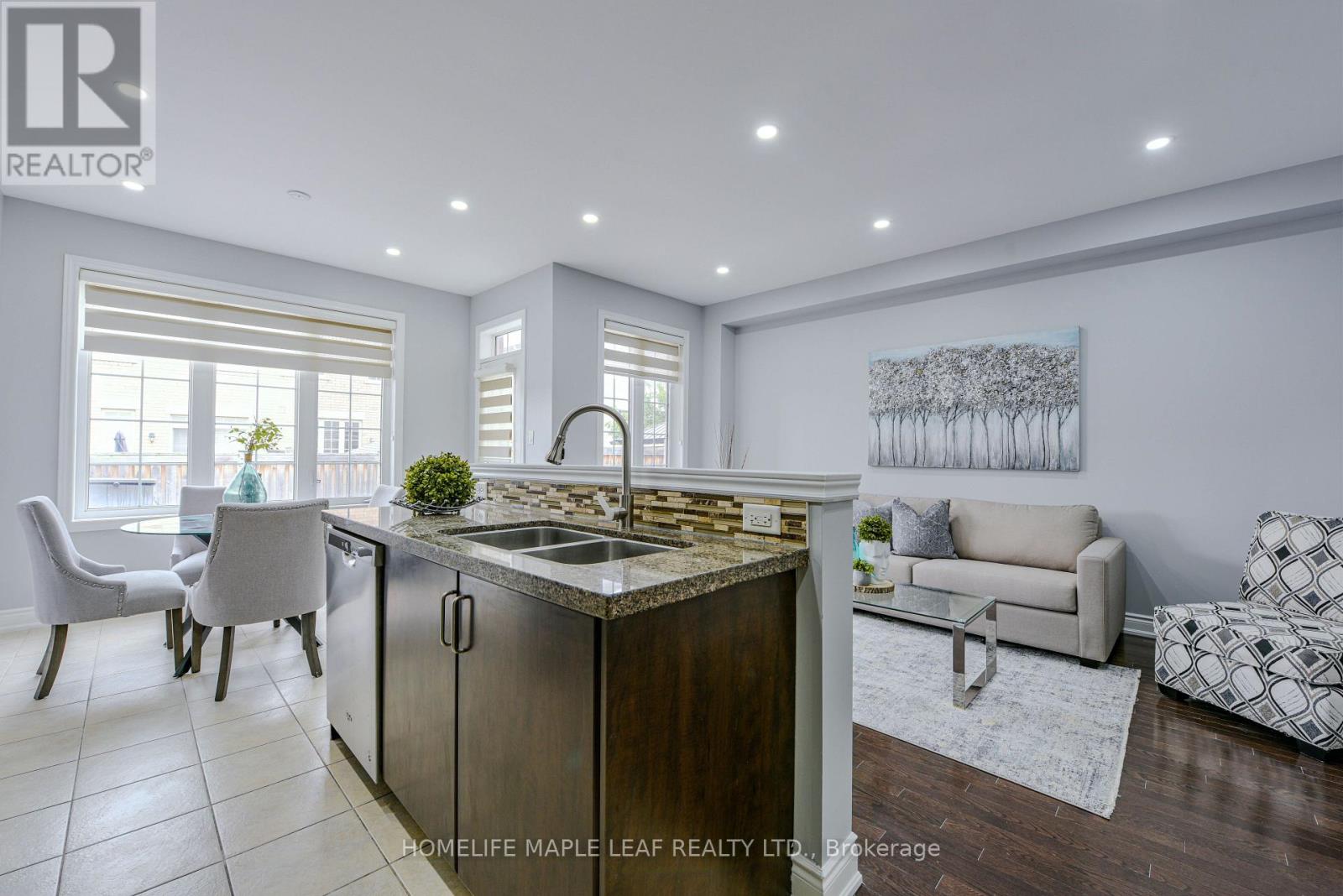 15 Orangeblossom Trail, Brampton, Ontario  L6X 3B4 - Photo 16 - W12150990