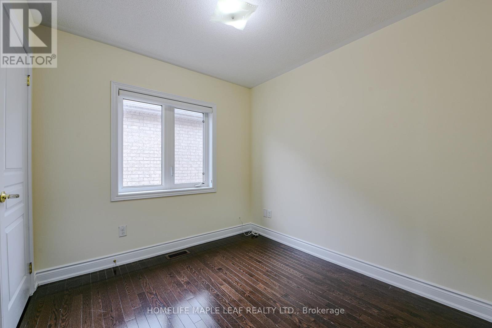 15 Orangeblossom Trail, Brampton, Ontario  L6X 3B4 - Photo 27 - W12150990