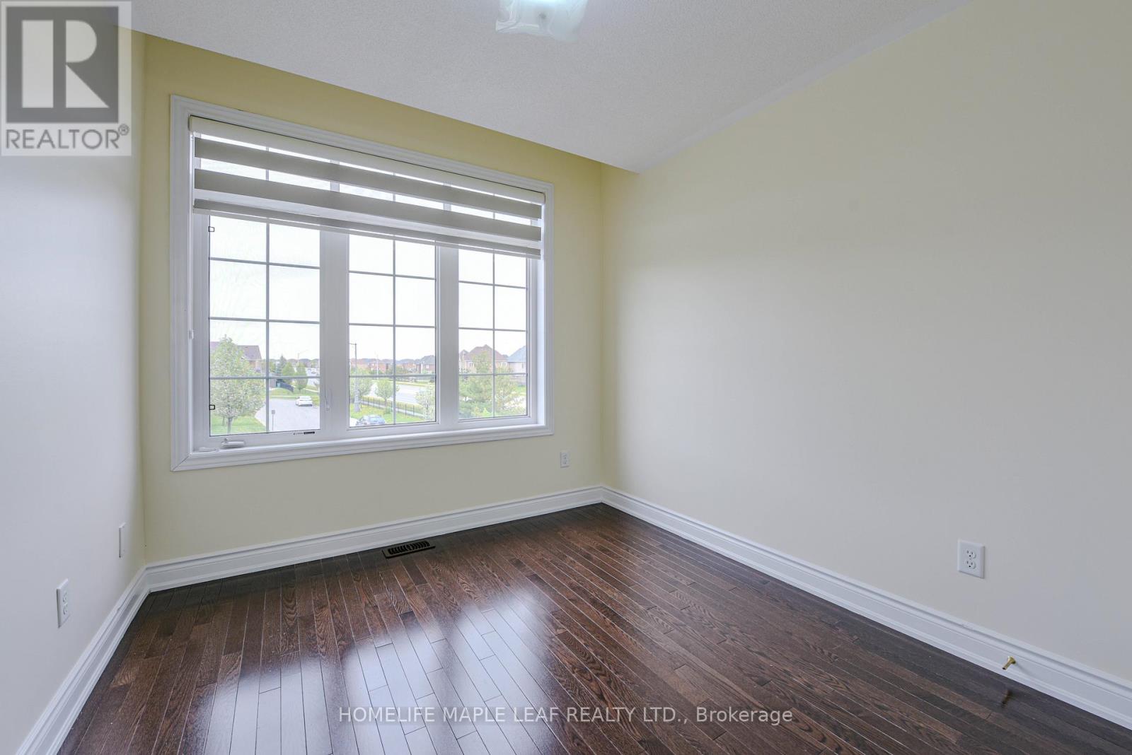 15 Orangeblossom Trail, Brampton, Ontario  L6X 3B4 - Photo 21 - W12150990