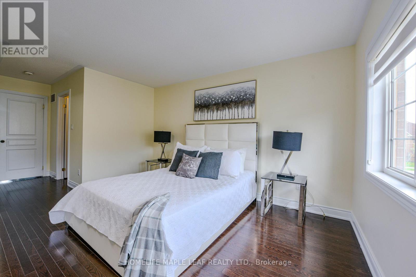 15 Orangeblossom Trail, Brampton, Ontario  L6X 3B4 - Photo 31 - W12150990
