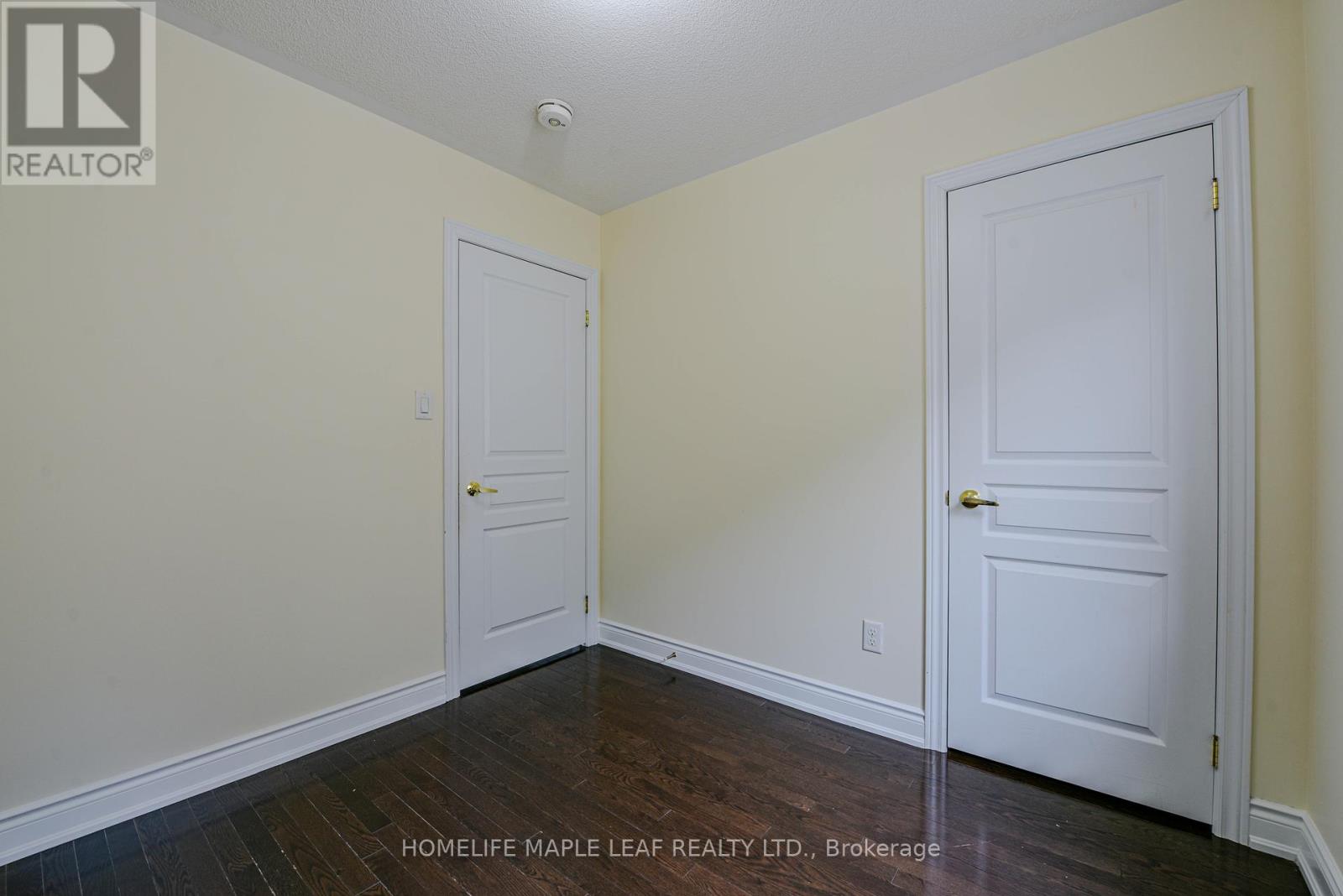 15 Orangeblossom Trail, Brampton, Ontario  L6X 3B4 - Photo 28 - W12150990