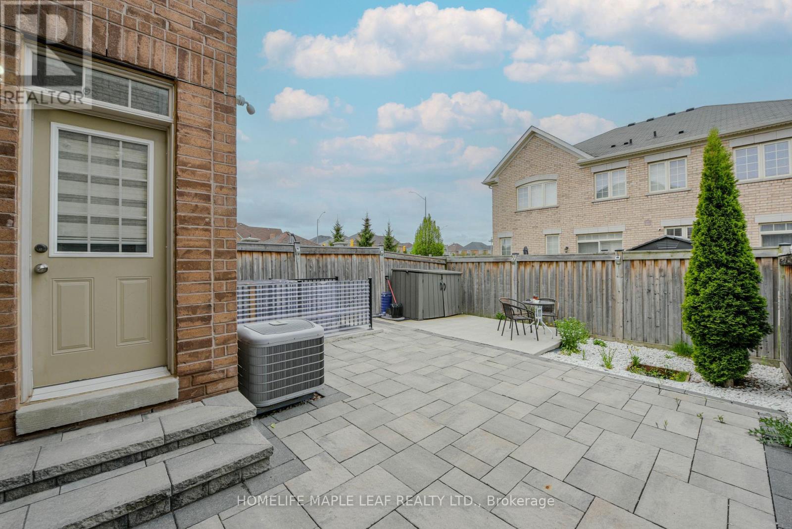 15 Orangeblossom Trail, Brampton, Ontario  L6X 3B4 - Photo 45 - W12150990