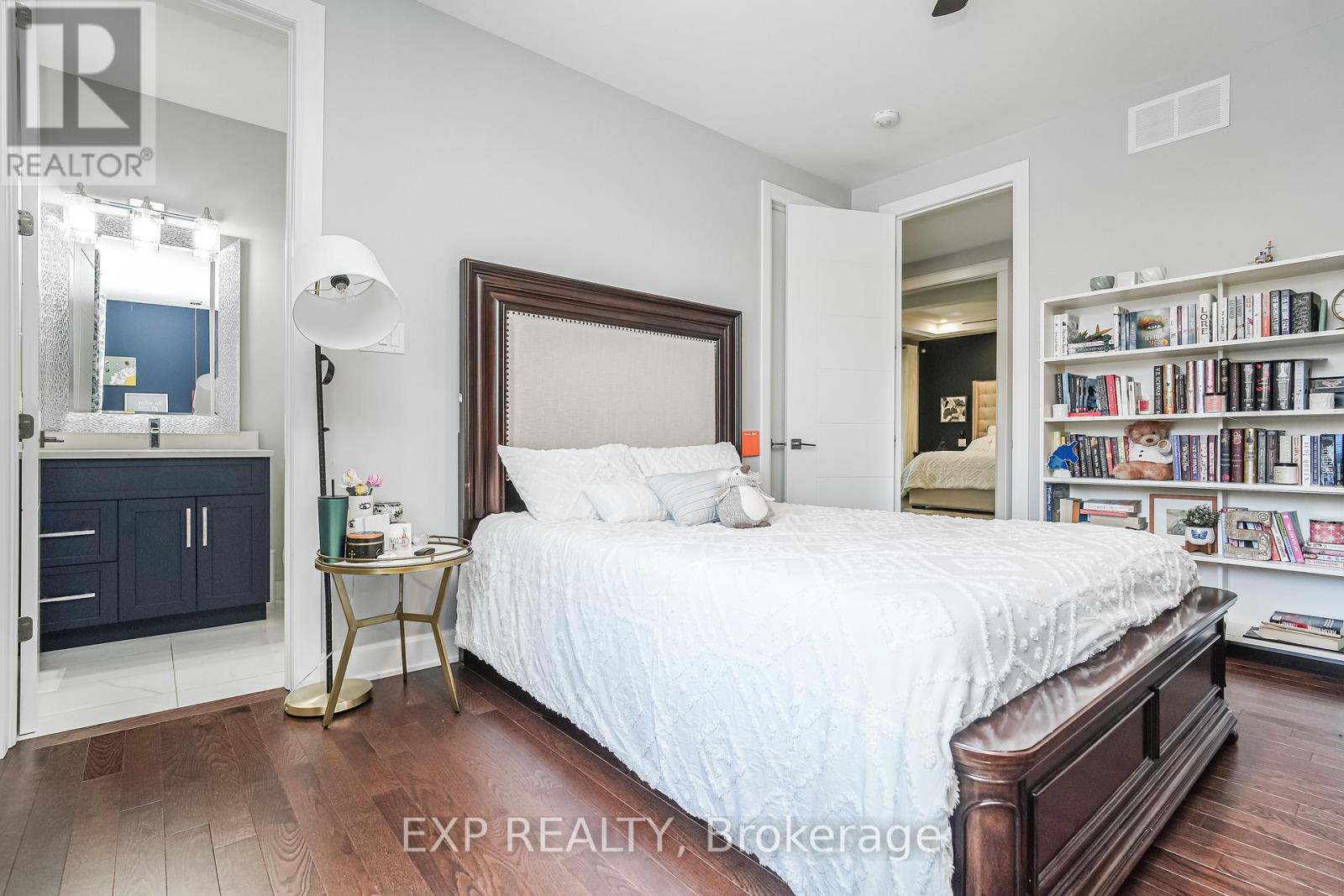 7 Phillip Drive, Ottawa, Ontario  K2E 6R6 - Photo 18 - X12151803