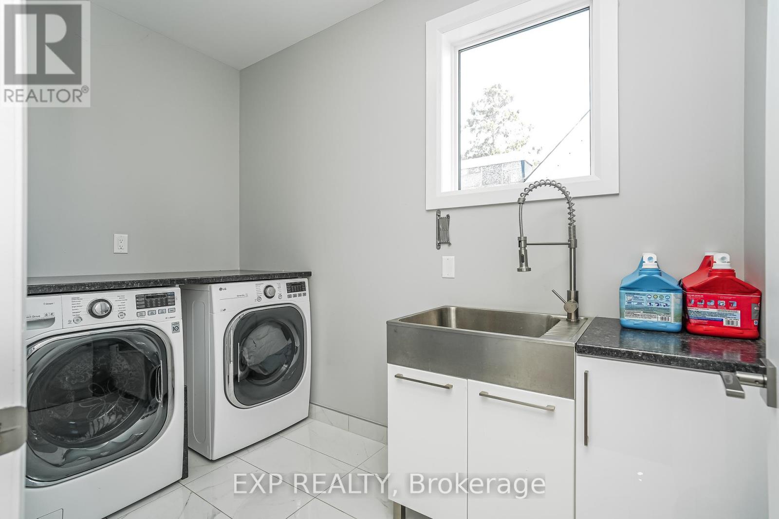 7 Phillip Drive, Ottawa, Ontario  K2E 6R6 - Photo 20 - X12151803