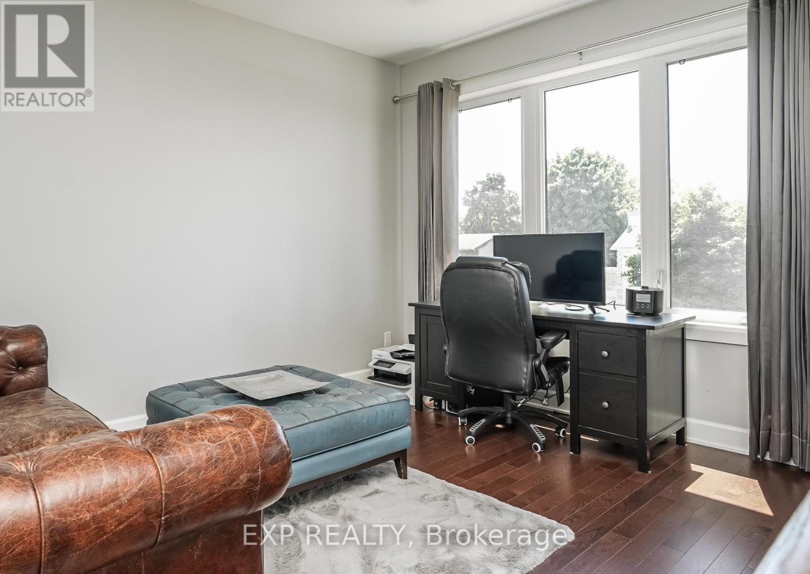 7 Phillip Drive, Ottawa, Ontario  K2E 6R6 - Photo 21 - X12151803