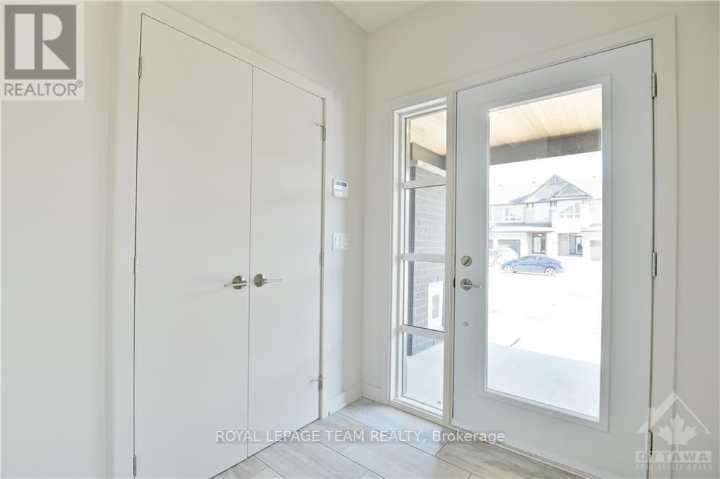 Property at 522 BORBRIDGE AVENUE image 4