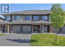 522 BORBRIDGE AVENUE, Ottawa, Ontario
