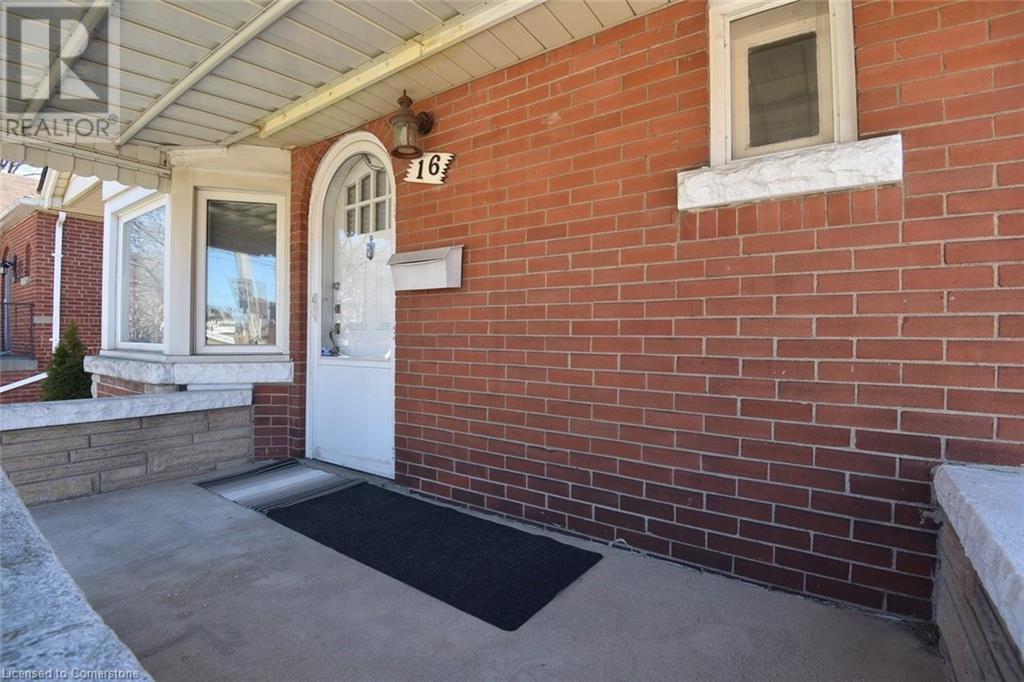16 Empress Avenue, Hamilton, Ontario  L9A 1M2 - Photo 3 - 40729312