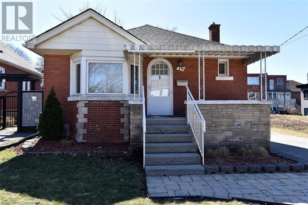 16 Empress Avenue, Hamilton, Ontario  L9A 1M2 - Photo 4 - 40729312